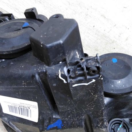 fara-peredniaia-levaia-volkswagen-tiguan-i-defekt-art-107505-big-5