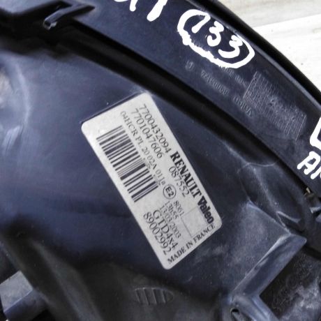 fara-peredniaia-levaia-renault-scenic-1-rest-art-107534-big-4