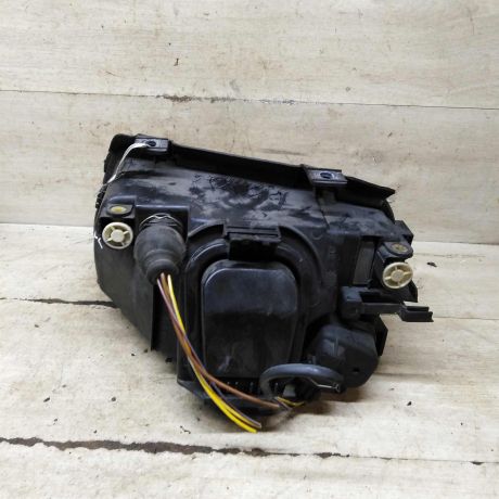 fara-pravaia-audi-a4-b5-do-rest-vaieo-art-107724-big-3