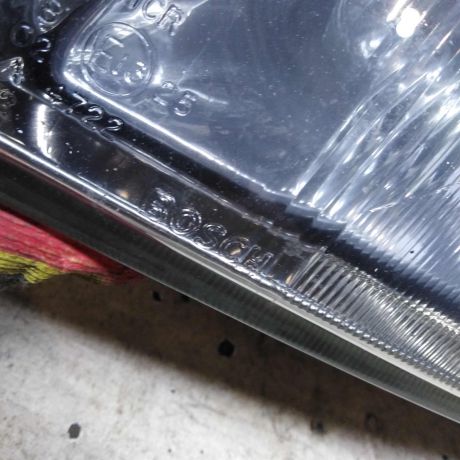 fara-levaia-audi-a4-b5-do-rest-bosch-trexzonnaia-art-107725-big-1