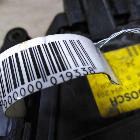 fara-levaia-audi-a4-b5-do-rest-bosch-trexzonnaia-art-107725-big-2