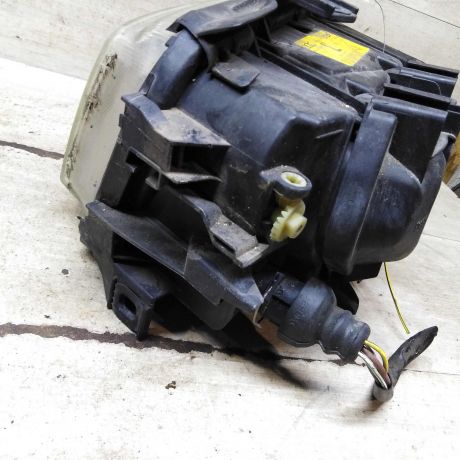 fara-levaia-audi-a4-b5-do-rest-bosch-trexzonnaia-art-107725-big-8