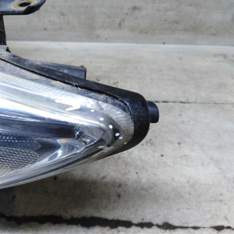 fara-peredniaia-levaia-toyota-corolla-x-e140-e150-defekt-art-107774-big-9