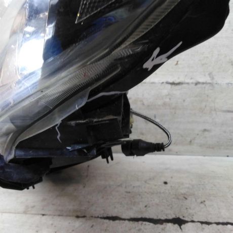 fara-peredniaia-levaia-toyota-corolla-x-e140-e150-defekt-art-107774-big-7