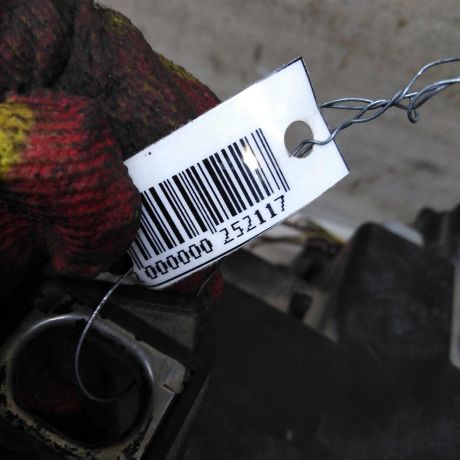 fara-peredniaia-levaia-audi-a4-b6-art-107897-big-1