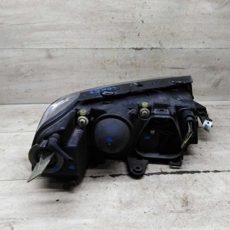 fara-peredniaia-levaia-volkswagen-passat-b5-gp-art-107953-big-1