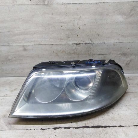 fara-peredniaia-levaia-volkswagen-passat-b5-gp-art-107953-big-0