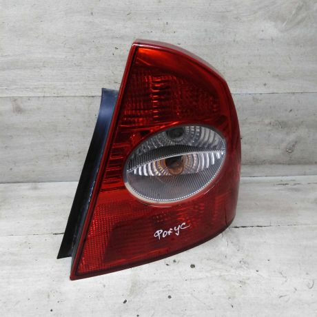 fonar-zadnii-pravyi-ford-focus-2-art-107984-big-7