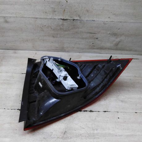 fonar-zadnii-levyi-ford-focus-2-art-107985-big-4