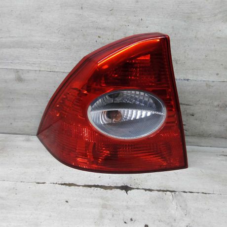 fonar-zadnii-levyi-ford-focus-2-art-107985-big-0