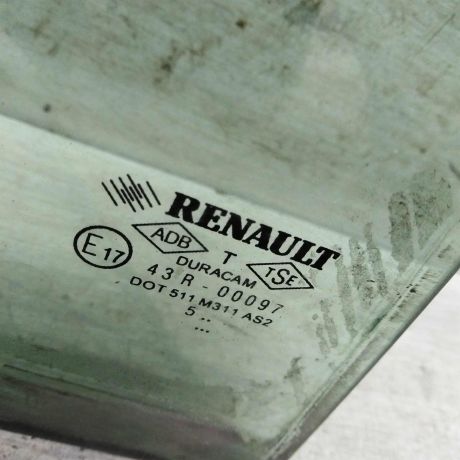 fortocka-zadniaia-pravaia-renault-megane-2-sedan-art-108011-big-0