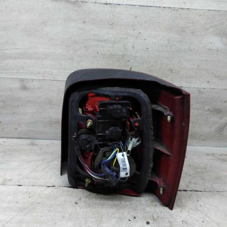 fonar-zadnii-levyi-volkswagen-passat-b5-gp-universal-art-108056-big-3