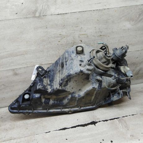 fara-peredniaia-pravaia-renault-logan-i-restailing-art-108430-big-6