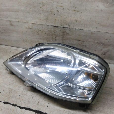 fara-peredniaia-levaia-renault-logan-i-restailing-defekty-art-108431-big-2