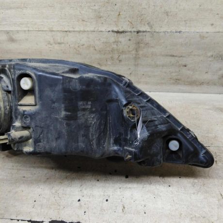 fara-peredniaia-levaia-renault-logan-i-restailing-defekty-art-108431-big-4