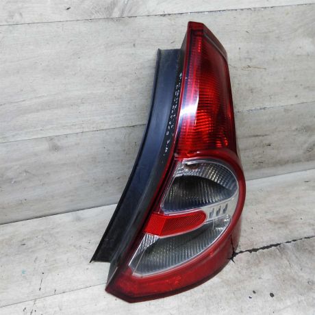 fonar-zadnii-pravyi-renault-sandero-i-art-108489-big-1