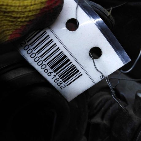 fara-peredniaia-pravaia-renault-sandero-i-art-108498-big-3