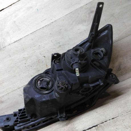 fara-peredniaia-pravaia-mazda-3-bk-art-109105-big-7