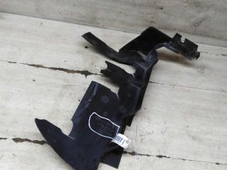 zabornik-vozduxa-na-radiator-levyi-skoda-octavia-a5-art-109171