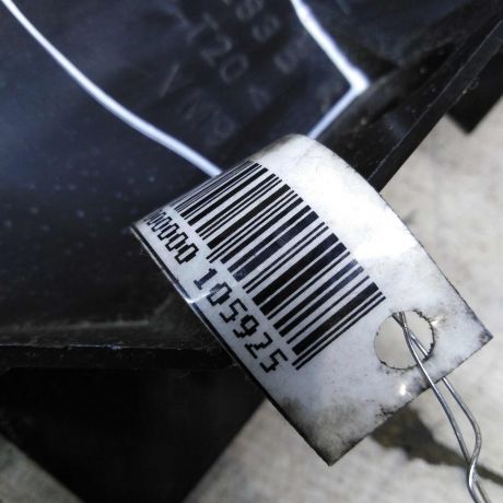 zabornik-vozduxa-na-radiator-levyi-skoda-octavia-a5-art-109171-big-3