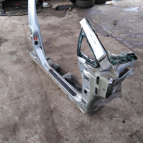 porog-pravyi-stoika-nissan-tiida-i-art-110029-big-0