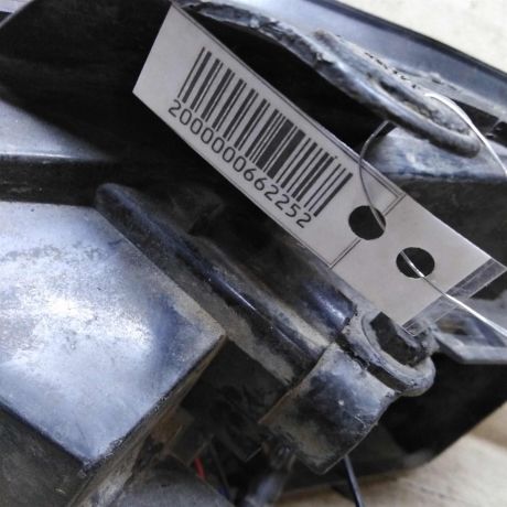 fara-peredniaia-pravaia-ford-focus-1-rest-art-110146-big-1