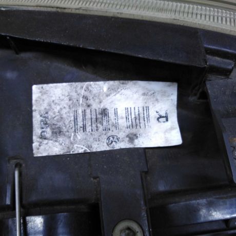 fara-peredniaia-pravaia-volkswagen-golf-4-art-110281-big-9