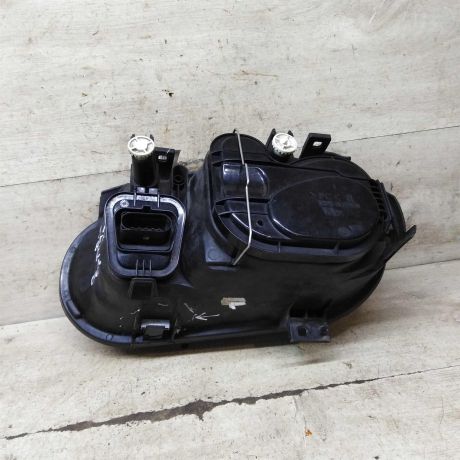 fara-peredniaia-pravaia-volkswagen-golf-4-art-110281-big-3