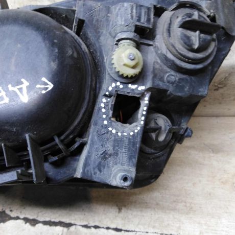 fara-peredniaia-pravaia-ford-mondeo-3-art-110301-big-6