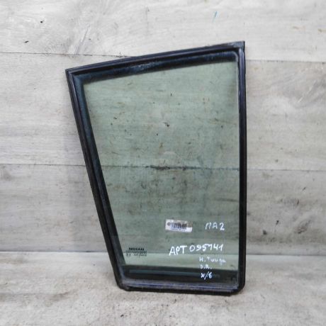 steklo-gluxoe-dveri-zadnee-pravoe-fortocka-nissan-tiida-i-art-110331-big-0