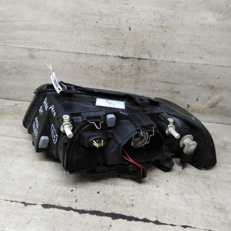 fara-peredniaia-pravaia-audi-a4-b5-rest-art-110378-big-1