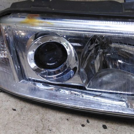 fara-peredniaia-pravaia-audi-a4-b5-rest-art-110378-big-5