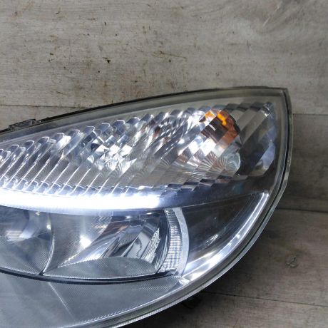 fara-peredniaia-levaia-renault-scenic-2-do-rest-art-110381-big-1