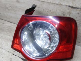 fonar-zadnii-pravyi-volkswagen-passat-b6-sedan-art-110385