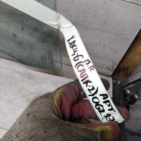 steklo-dveri-perednee-pravoe-hyundai-accent-ii-art-110482-big-2