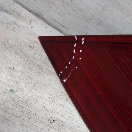 fonar-zadnii-levyi-ford-mondeo-3-sedan-defekty-art-110488-big-1