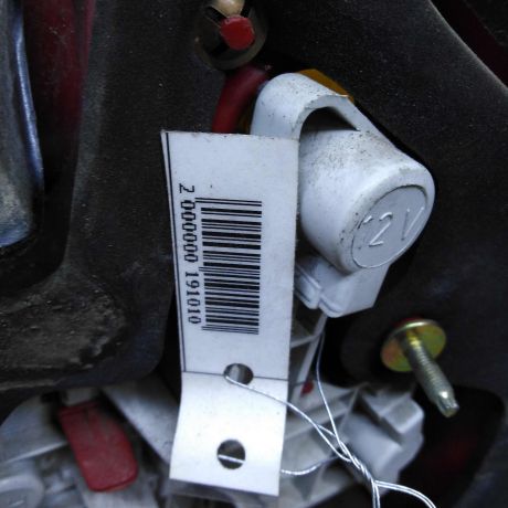 fonar-zadnii-levyi-ford-mondeo-3-sedan-defekty-art-110488-big-9