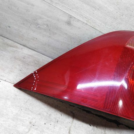 fonar-zadnii-levyi-ford-mondeo-3-sedan-defekty-art-110488-big-6