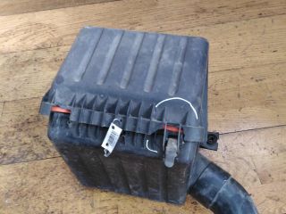 korpus-vozdusnogo-filtra-defekt-na-foto-chery-tiggo-t11-vortex-tingo-art-32560