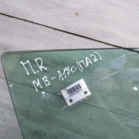 steklo-dveri-perednee-pravoe-mercedes-a-klass-i-w168-restailing-art-110582-big-2