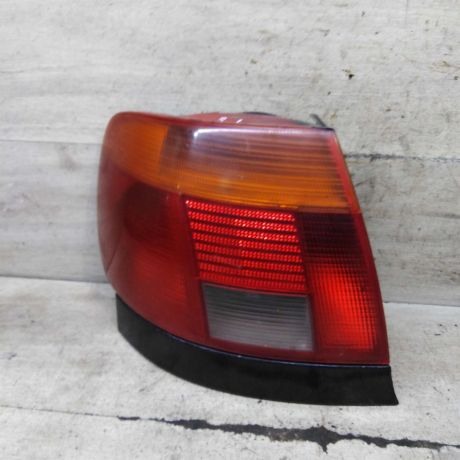 fonari-zadnii-levyi-audi-a4-b5-dorestailing-art-110727-big-0