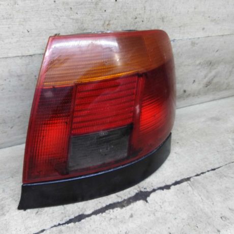 fonar-zadnii-pravyi-audi-a4-b5-dorestailing-defekty-na-foto-18t-audi-a4-b5-dorestailing-sedan-perednii-privod-1996gv-art-110728-big-9