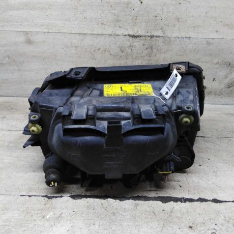 fara-peredniaia-levaia-audi-a4-b5-dorestailing-art-110730-big-2