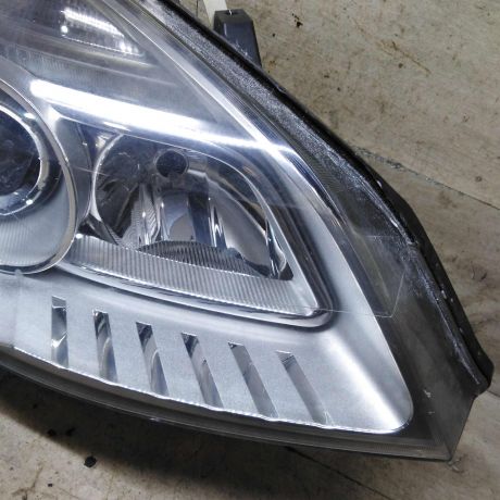 fara-peredniaia-pravaia-renault-scenic-2-restailing-art-110737-big-3