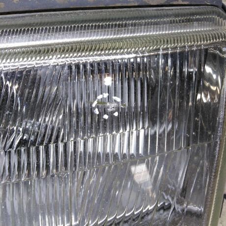 fara-peredniaia-levaia-audi-a4-b5-art-110778-big-9