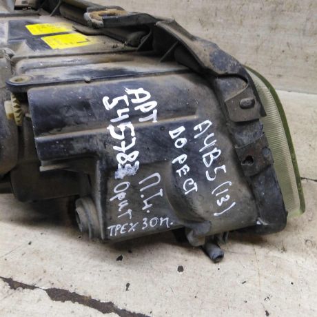 fara-peredniaia-levaia-audi-a4-b5-art-110778-big-2