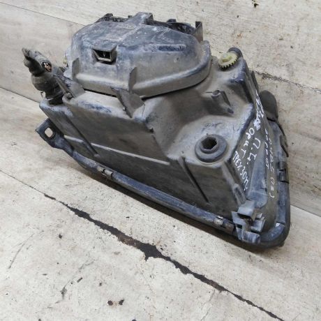 fara-peredniaia-levaia-audi-a4-b5-art-110778-big-7