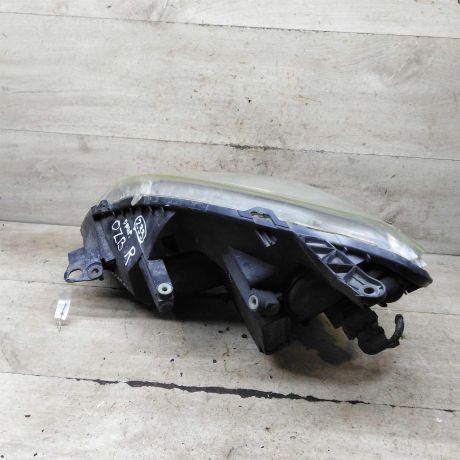 fara-peredniaia-pravaia-opel-zafira-b-art-110830-big-3