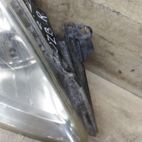 fara-peredniaia-pravaia-opel-zafira-b-art-110830-big-9