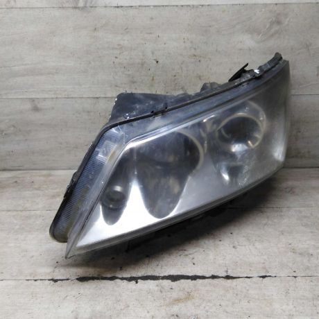 fara-peredniaia-levaia-geely-emgrand-ec7-defekty-art-110954-big-0